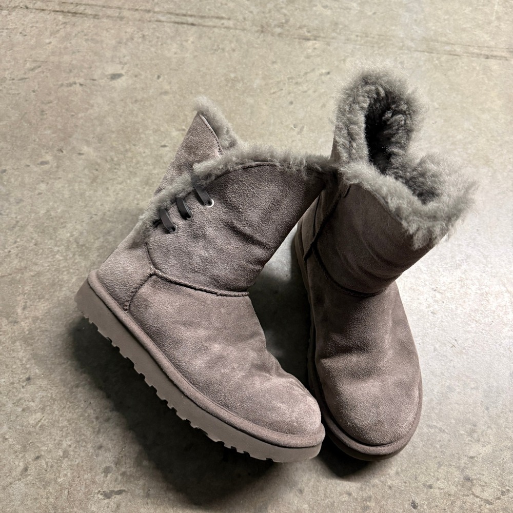 UGG Gita Grey Suede Sheepskin Lace Up Winter Boots 1018517 Womens 6